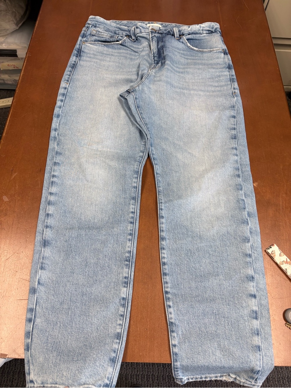 Good American Light Wash Boyfriend Jeans
